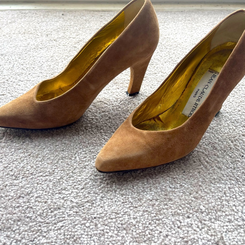 Jean-Claude Jitrois suede heels in great shape. Minimal use